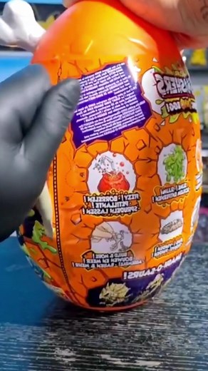 #OlsaSüperOlur today it’s the yellow dinosaur 🦖 egg 🥚 blind box 📦 😆#unzip #decompression #stressrelief #relax #unziptoy #decompressiontoys #funtoys #usa #fyp #AMSR #happynewyear #happynewyear2023