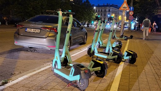 Compulsory insurance for electric scooters as of Tuesday in Latvia