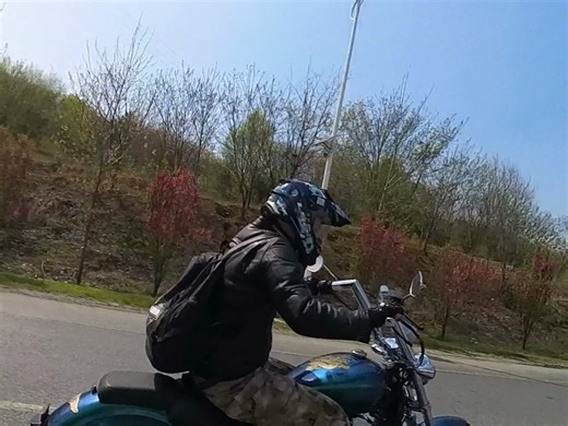 雅1200的低扭，）国产牛b优化后的EVv缸，油耗4.2百公里，更加暴躁的动力