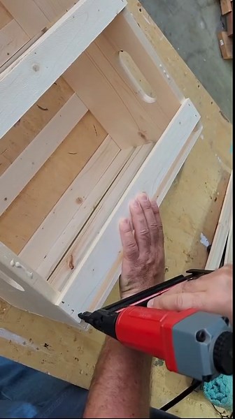 Turn 2 wood crates into THIS! 😱