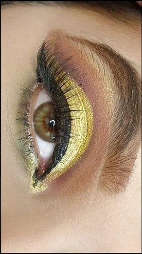 Bridal Glitter Eye Makeup #eyemakeup #bridaleyemakeup #eyeliner #eyemakeuptutorial