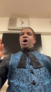 Sometimes the hardest parts are the ones that don't come to mind right away! But by the end of this aria you'd better BELIEVE it's a challenge!!! In case you missed my IG stories this week....the FIRST ✨ #RossiniRunChallenge ✨ of 2024 is here - Let's see those entries, if you're one of the bold ones!!! 🥊 🥊 #ViennaStaatsOper #Vienn #Wein #Opera #Oper #InstaOpera #OperaSingersOfFacebook | Lawrence Brownlee