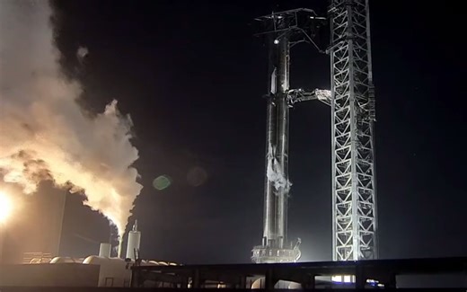 SpaceX Starship Fully Stacked RCS Test