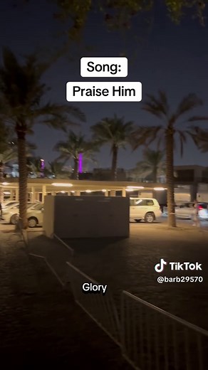 Praise Him: A Powerful Live Performance by The Brooklyn Tabernacle Choir
