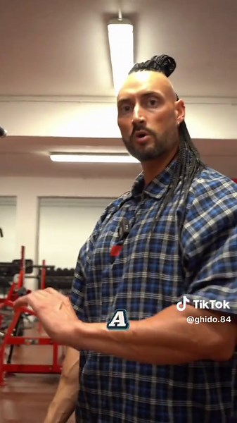 Allenamento Efficace con Momo Bt769: Bodybuilding Motivazione