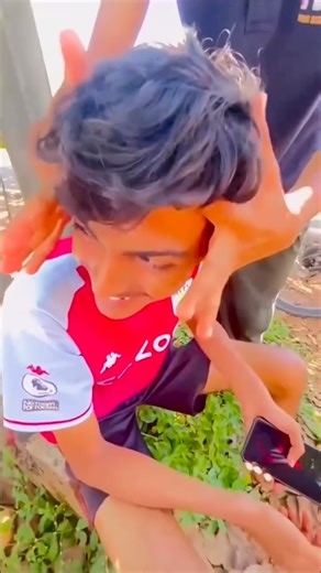 KUNAL SONI on Instagram: "So bro, healthy hair actually grows from the inside.. just oils & no shampoos… it’s about what you feed your scalp and follicles. Then do one simple thing right now — Follow me and comment “help” ✨ Because I’m dropping a full breakdown on how to improve your hair growth naturally… • which foods strengthen hair roots • which vitamins actually boost growth (not marketing ones) • which daily habits are secretly killing your hair • and the exact routine that makes hair thic