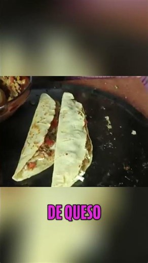 Quesadillas Doradas: ¡La Reina de las Cenas Solitarias! #shorts