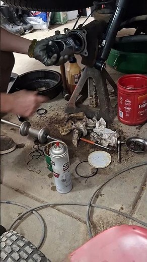 4RUNNER 3rd GEN 2000 Toyota install Rear Seal in the axle using a 2 cycle piston and ball joint tool