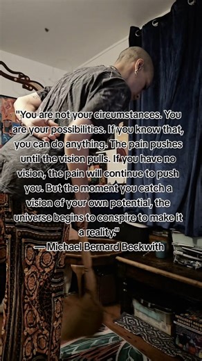 Ri on Instagram: "Empowerment alert 🚀 We're diving into some powerful quotes from legends Alice Walker, Harriet Tubman, Michael Bernard Beckwith & Iyanla Vanzant on owning your power, chasing dreams & crushing fears 💪 "The most common way people give up their power is by thinking they don’t have any." - Alice Walker 🗣️ What if you realised you’ve been holding the keys to your kingdom all along? 🤔 "Every great dream begins with a dreamer." - Harriet Tubman 💫 Imagine the possibilities when yo