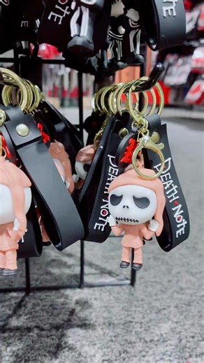 The nightmare before Christmas keychains 👻🎃 #halloween2025 #halloween #thenightmarebeforechristmas #keychain #jackskellington | Jack Skellington Addict