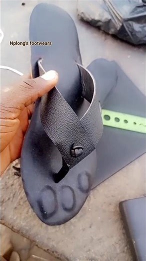 DIY Men’s Handcrafted Leather Shoes | Lasting & Finish 👞 #Shorts