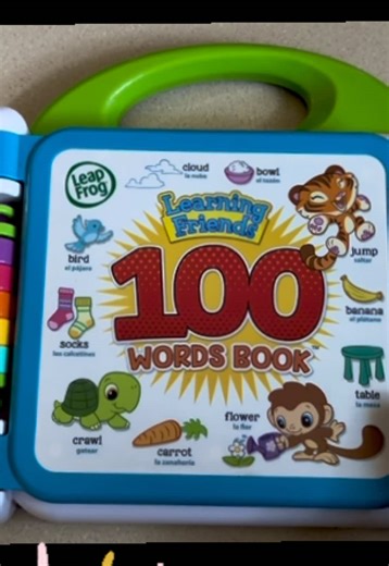Ayuda a tu peque, aprender con este libro de 100 palabras, muy fácil de usar y súper divertido. Si tienes más dudas sobre ese producto, no dudes en comentar que estaré respondiendo. #aprende #niñosdetiktok