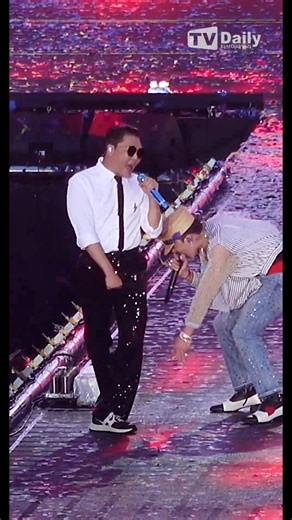#GDRAGON with #PSY at #SUMMERSWAG2025 | P̶E̶A̶C̶E̶M̶I̶N̶U̶S̶O̶N̶E