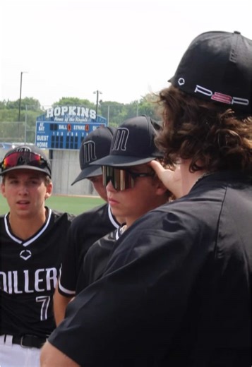 Happy birthday to our COO/SW hitting coach Danny Larson!🎉