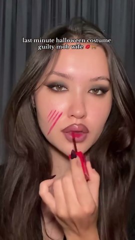 A Sultry and Simple Costume Makeup to Try Today