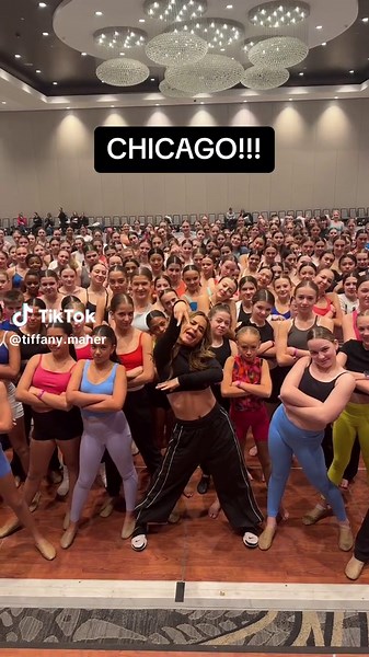 @Usher Raymond brought ATL to Chicago🚀 #dance #dancers