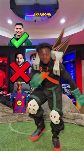 Guess the player use to do this ? 😂🤔 #football #neymar #ronaldo #messi #shorts