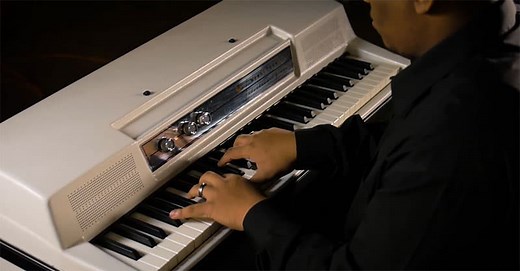 Wurlitzer Piano - What It’s Worth, Sound Quality & More - Music Industry How To