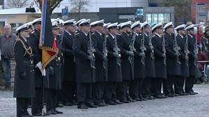 Gelöbnis in Bremerhaven: Immer mehr junge Menschen gehen zur Marine