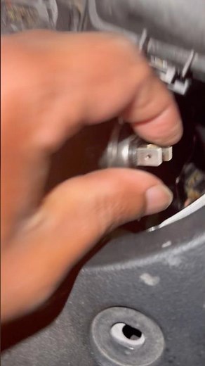 Low beam headlight globe replacement Toyota Camry