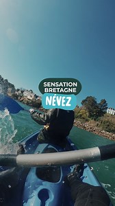 Névez, le spot parfait pour s’évader ! À pied, à vélo ou en kayak, chaque instant ici a un goût d’aventure et de découverte ! 🧭 Hors saison, profitez des sentiers plus calmes et des paysages rien que pour vous. ✨ Avec qui partirez-vous à l’aventure ? 🛶 📹 Tristan Gouérou | Sensation Bretagne