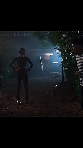 Celos y besos en First Kill de Netflix