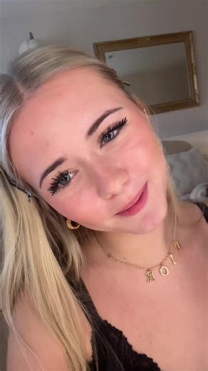 Stay Plump: A Guide to Body Positivity