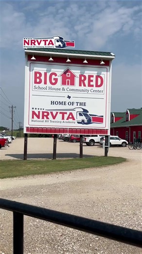 Considering RV tech? Matt says the National RV Training Academy is worth it. Learn to diagnose problems & more! #RVTech #RVLife #MobileRVTech #RVTraining