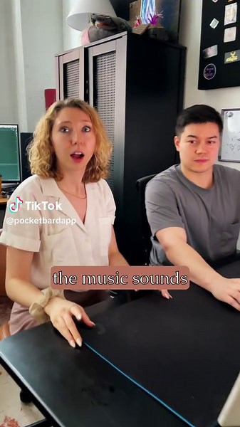 Explora Pocket Bard: Previews de Escenas Interactivas