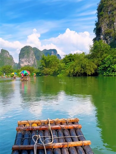 中国桂林竹筏漂之旅 Bamboo rafting tour in Guilin, China#中国 #風景 #