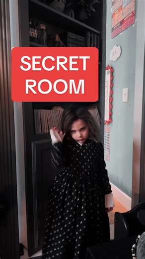 Replying to @Fenella she can switch it up real quick #househardy #gothicbaby #goth #momtok #playroom