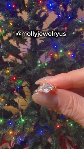 Tara l Yoga, Wellness & UGC on Instagram: "A Sparkle Just for Me ✨ This new year, I wanted to gift myself something meaningful… and this moissanite ring from @mollyjewelryus completely stole my heart. 💍✨ It’s sustainable, beautifully bright, and fully customizable—from materials and size to personalized engraving—making it the perfect gentle reminder to celebrate oneself, especially during this festive season. 💖 🎁 Exclusive Offer: Discount: 15% OFF ALL Products (Valid Permanently) Promo Code: