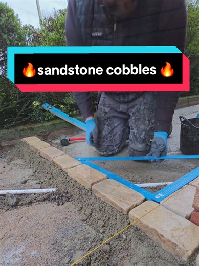 How to Install Sandstone Cobbles for Your Landscape