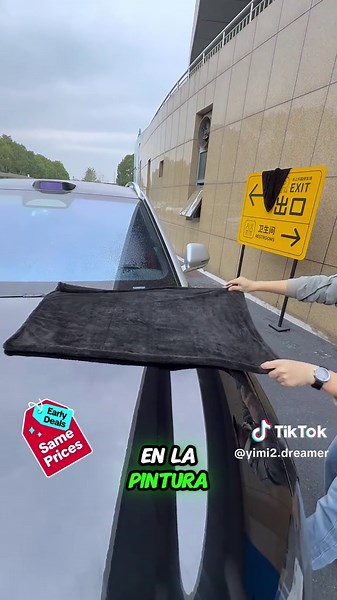 Soak every drop-clean ride for Christmas trips😎 Grab it this Black Friday! Tag your road trip crew. #Car #Towel #microfibercloth #forcar #carcleaning