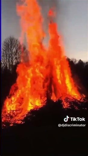 Maifeuer Hirschberg 2026 @DJ-Discriminator-sperrer #fire
