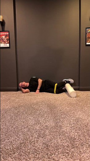 Banded Clamshells (Feet Apart + 2 Pulses) | Glute Med Activation for Strong Hips