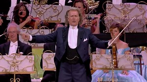 – La Macarena – 💙💛 Los Del Rio | Music Nation Of Future