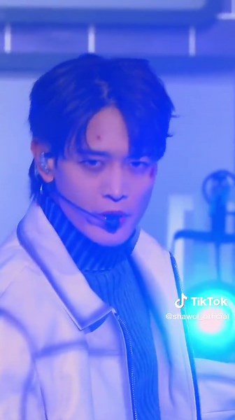 Shinee Minho Running Full Video