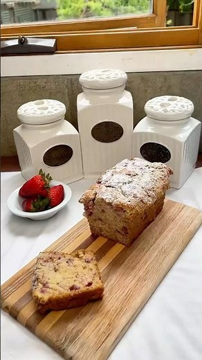 The Easiest Strawberry Cake Recipe (No Mixer Needed) #thebakefeed #bakingfromscratch #recipe #yum