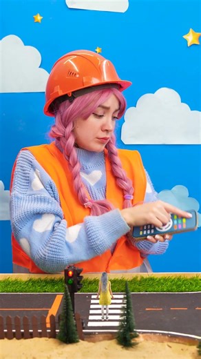 How Traffic Light Works 🚦 Kids Learn Safety Rules!