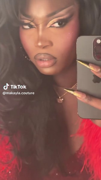 Trans Doll Makeup Tutorial for Cosplay Enthusiasts