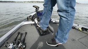 Bassmaster Elite pro Keith Combs reviews the new Minn Kota Ultrex foot pedal, with Power Steering for instant response with no fatigue: | Minn Kota