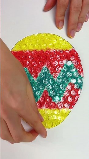 Pop and Paint! 🎨 Bubble Wrap Art for Endless Fun!
