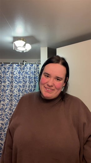 chwroeparsnips (@chwroeparsnips)’s video of put on a ring on it