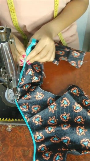 Bina dori ke piping lagane ka tarika 🥰 || #shorts #blouse #youtubeshorts