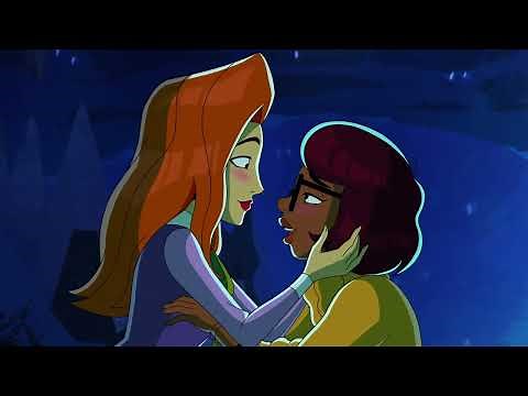 Velma (S01E10) – Daphne Blake and Velma Dinkley Kiss