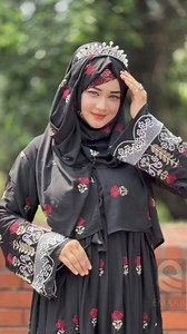 "Ayyat kuchi gown" Grab this beautiful gown from Emaar at very reasonable price. __________________ Size Chart 50/42 52/44 54/44 56/46 58/48 Size Customization Available with condition* _________________ Online order process: To place order please inbox us the following information: - Product screenshot - Address and contact number - Measurement (size) ________________ We deliver in all over Bangladesh. For Emergency please call- 01330017057 #hijabfashion #hijabmodern #hijabstyle #hijabi #hijabt