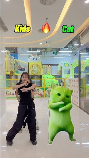 The Kids or the Cat, who wins? SUBSCRIBE & VOTE! Green cat alien Dame un grr tiktok trend remix #fyp