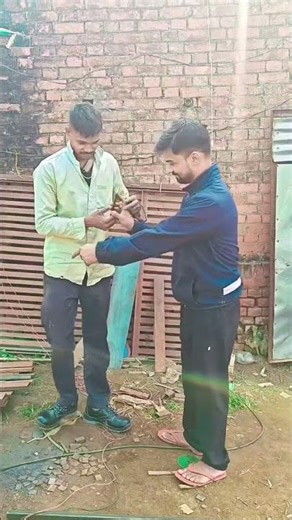 “Tharki Welder 😂 | Welding Life Comedy | Mazedaar Welder Moments | Viral Short Video 2025”