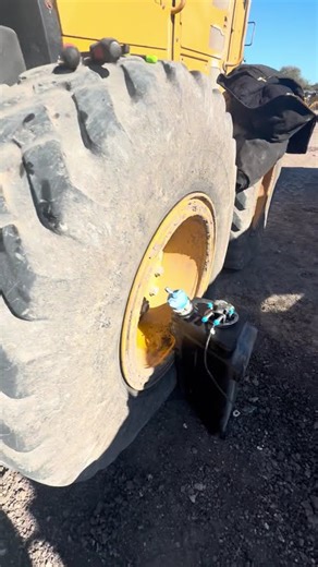 DEF Header (Manifold) Replacement on CAT 140M 🚜🔧